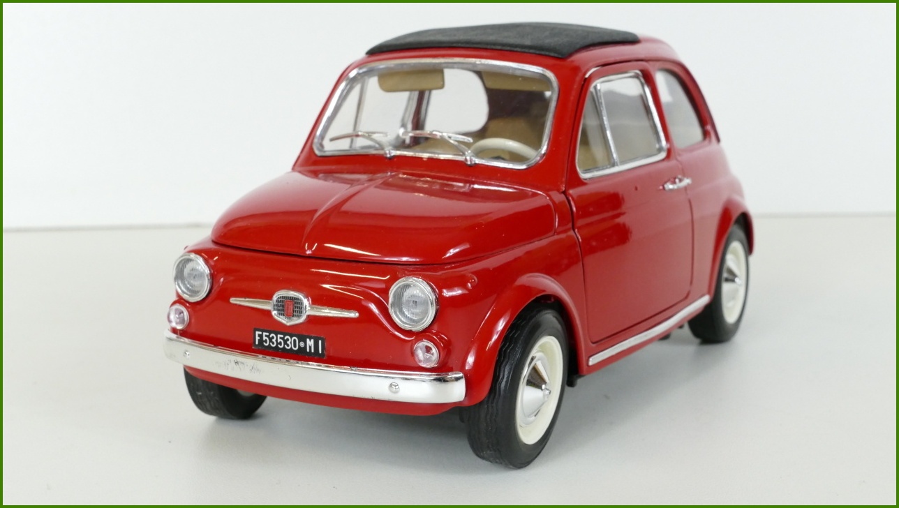 Kovový Model Bburago 1:18 - Fiat 500