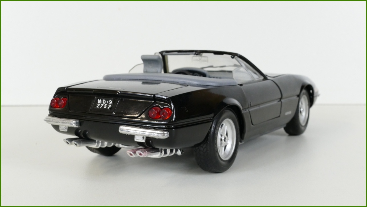 Model Auta Giodi 1:18 - Ferrari 365 GTS/4 Daytona 1969 - Viz Popis