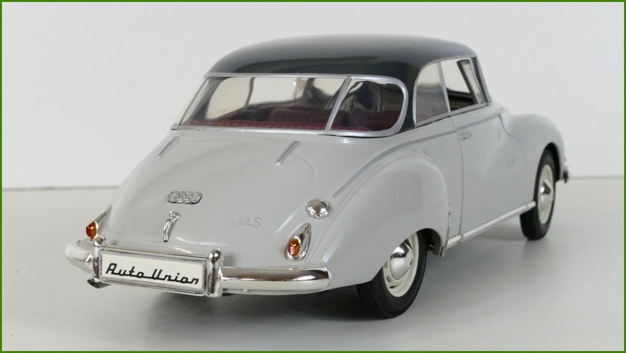 Model Auta Revell 1:18 - Auto Union 1000 S - Viz Popis