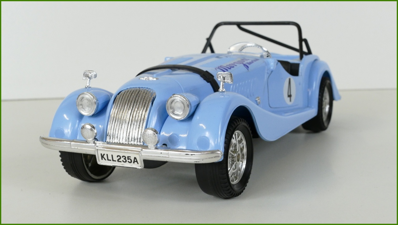 Model Auta Polistil 1:16 - Morgan Plus 8