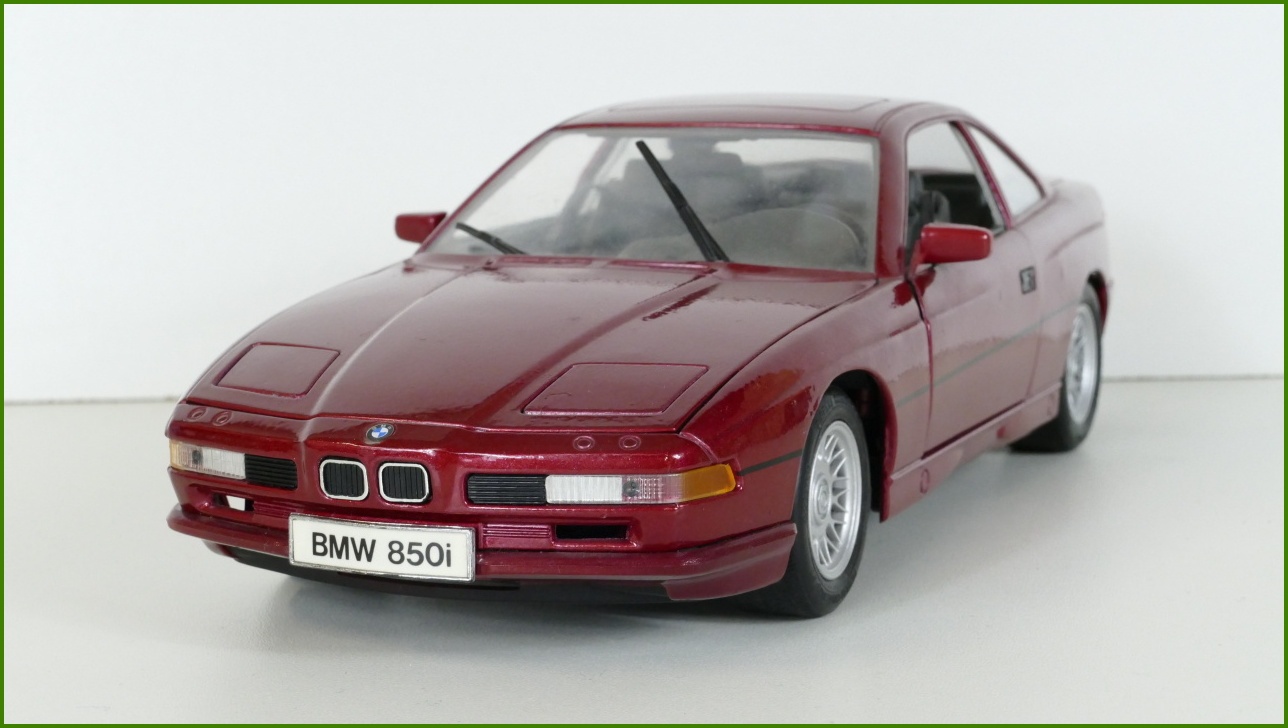 Model Auta Maisto 1:18 - BMW 850i