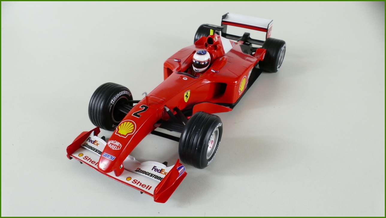 Model Formule Hot Wheels 1:18 - Ferrari F1 2001 - Rubens Barrichello 