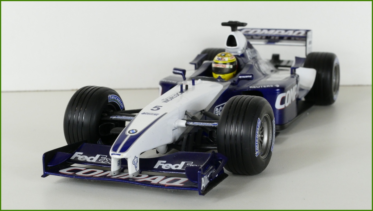 Model Formule Hot Wheels 1:18 - Williams F1 FW24 - Ralf Schumacher s Krabicí