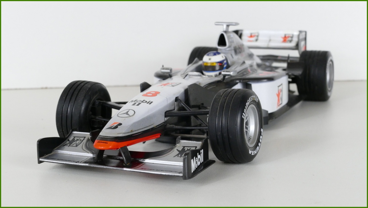 Model Formule Minichamps 1:18 - McLaren Mercedes MP4-13 (1998) - Mika Häkkinen - Viz Popis