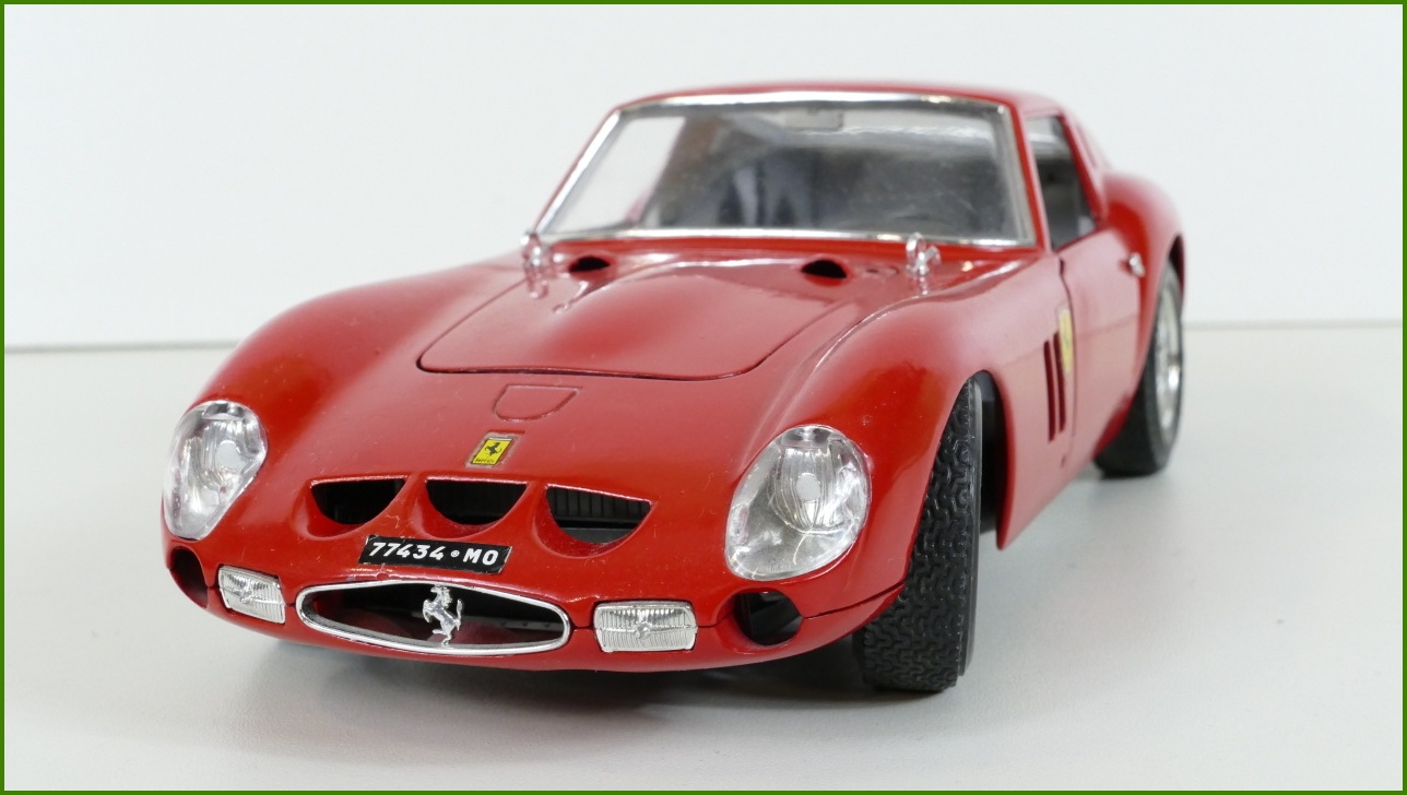 Kovový Model Bburago 1:18 - Ferrari GTO (1962) - Viz Popis