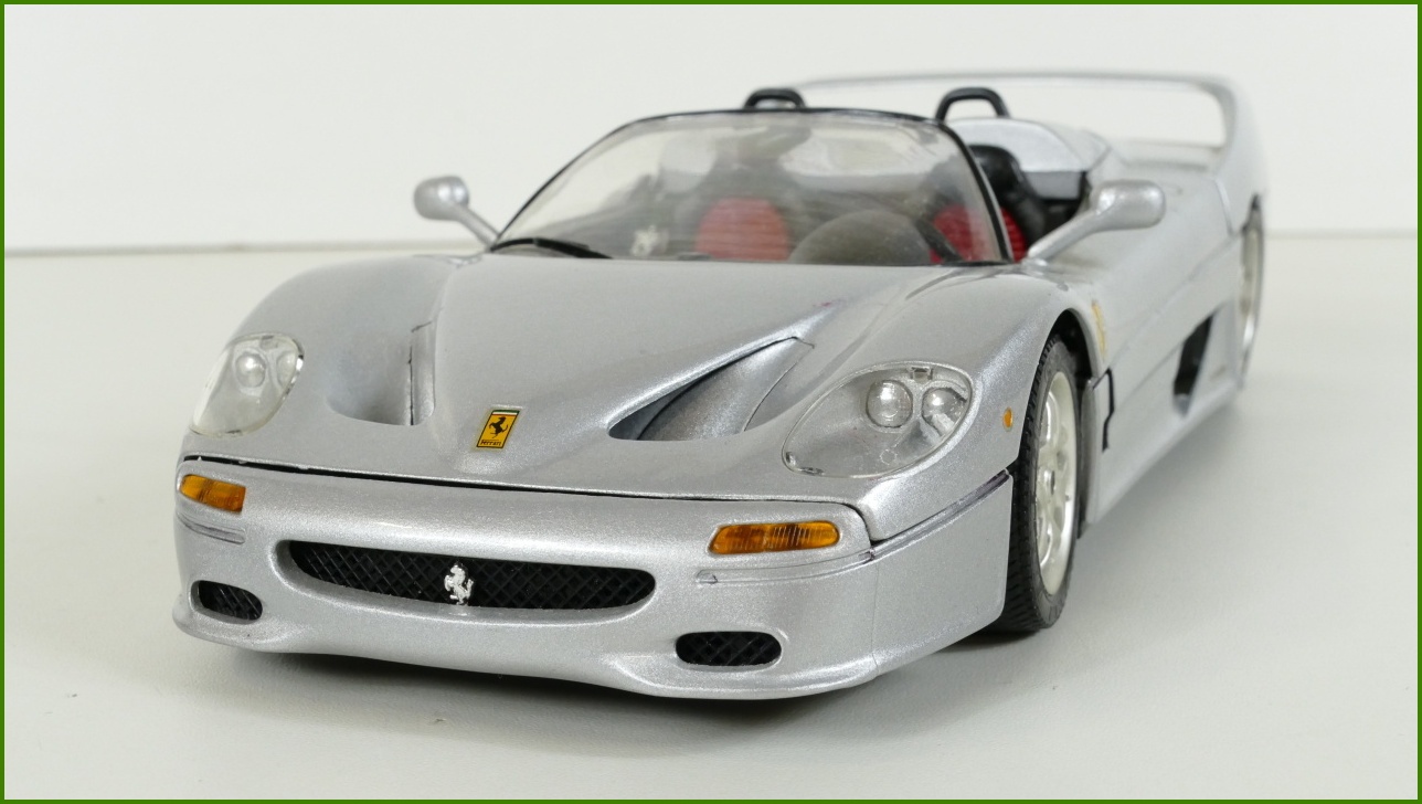 Kovový Model Bburago 1:18 - Ferrari F50 (1995) - Viz Popis
