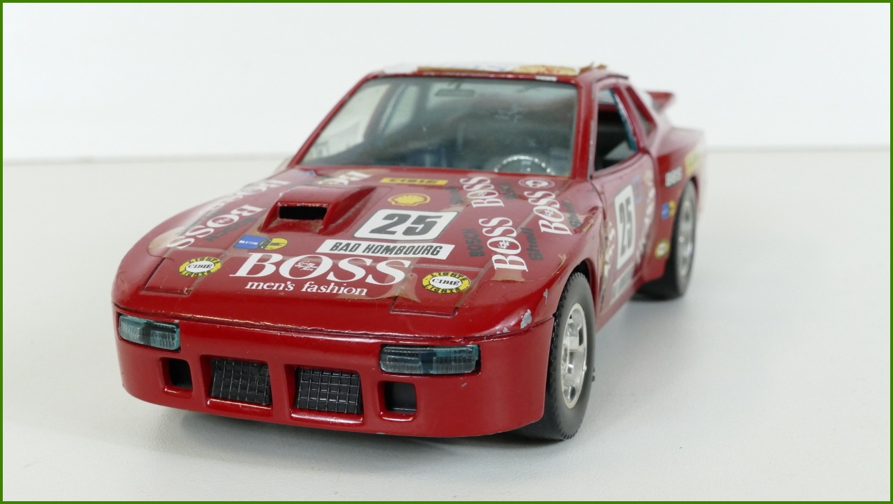 Model Auta Bburago 1:24 - Porsche 924 Turbo - Viz Popis