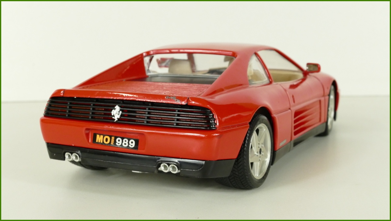 Kovový Model Bburago 1:18 - Ferrari 348 tb (1989) s Krabicí