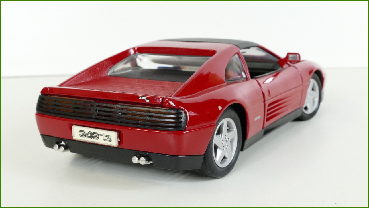 Model Maisto 1:18 - Ferrari 348 ts