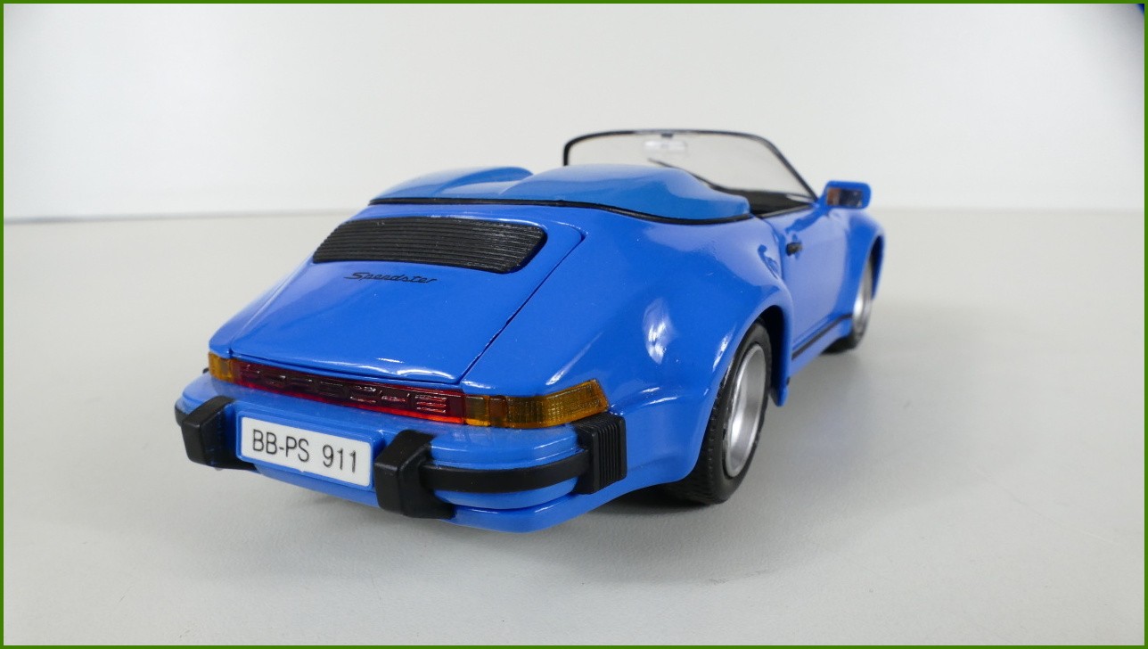 Model Auta Maisto 1:24 - Porsche 911 Speedster (1989)