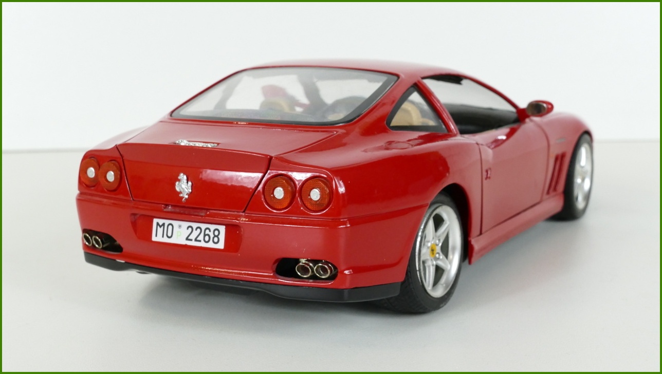 Kovový Model Bburago 1:18 - Ferrari 550 Maranello (1996)