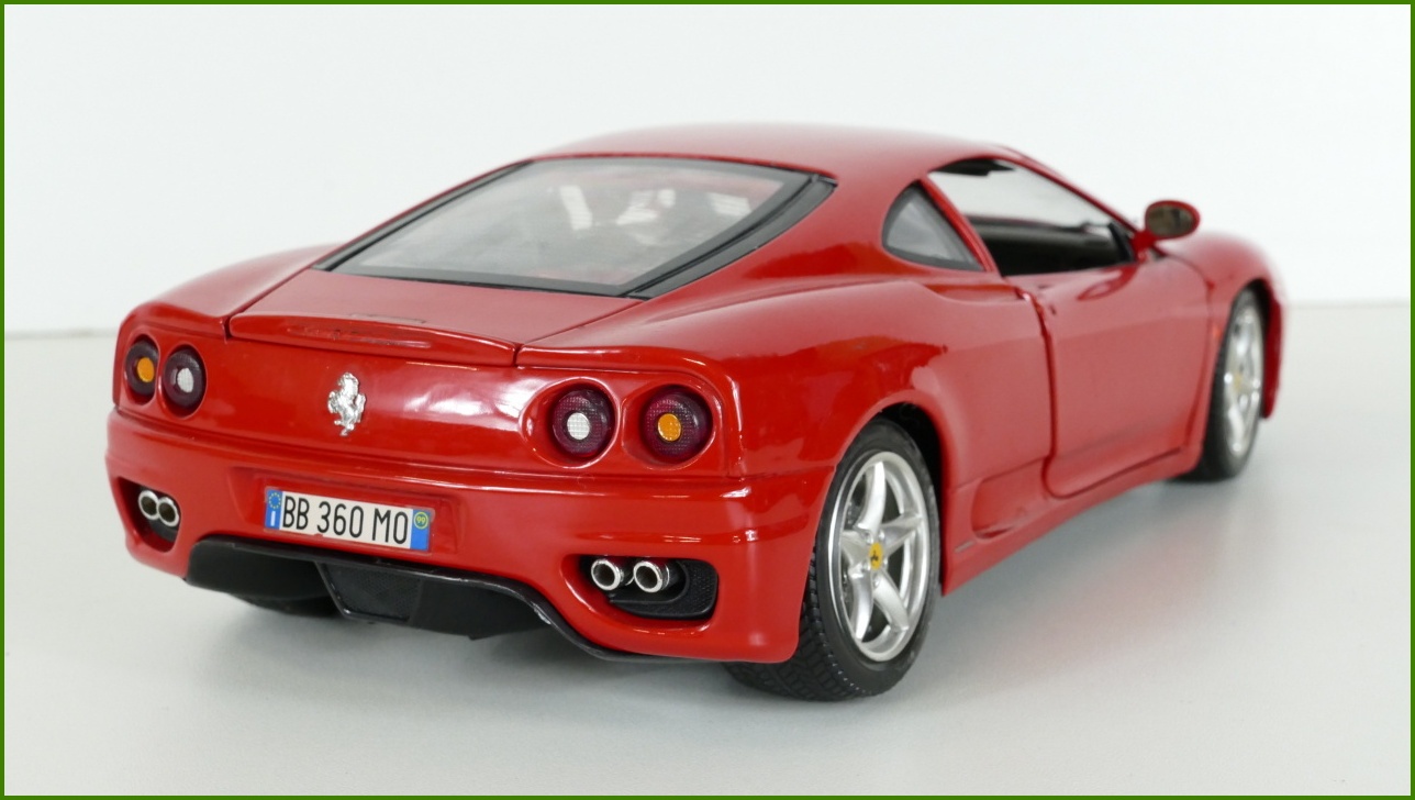 Kovový Model Bburago 1:18 - Ferrari 360 Modena (1999)