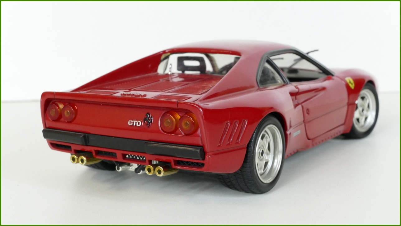 Model Hot Wheels 1:18 - Ferrari 288 GTO - Viz Popis