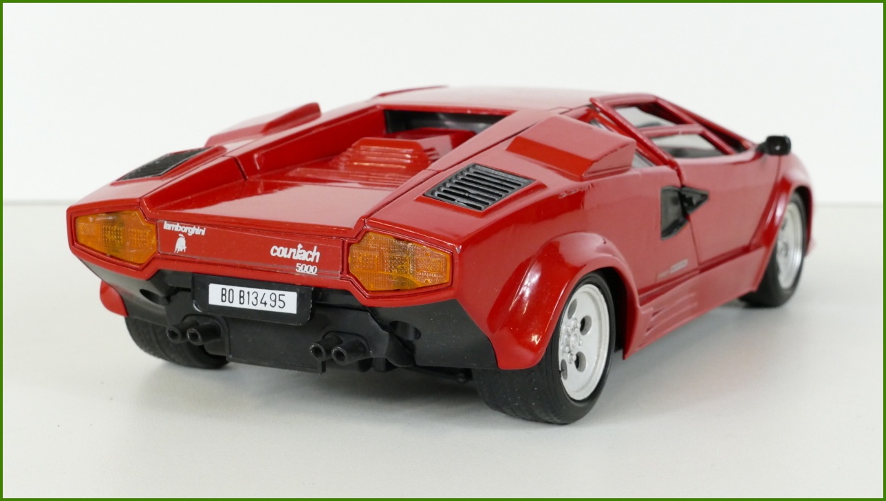 Model Auta Polistil 1:18 - Lamborghini Countach