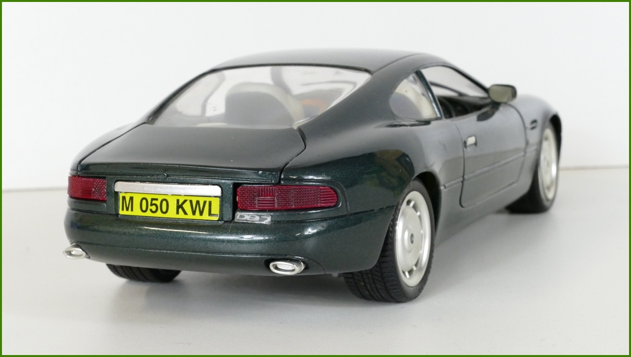 Model Auta Guiloy 1:18 - Aston Martin DB7 - Viz Popis