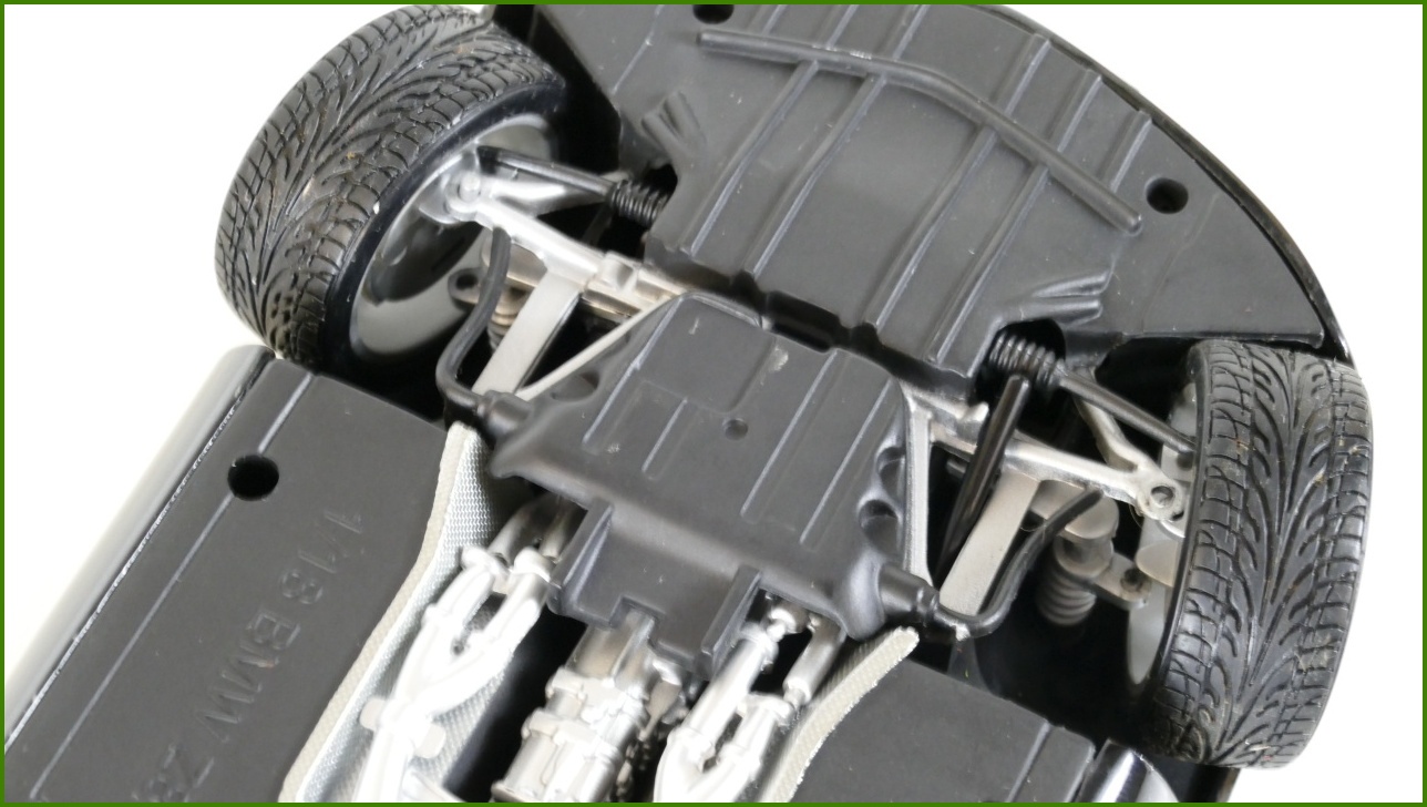Model Auta Kyosho 1:18 - BMW Z8 - Viz Popis