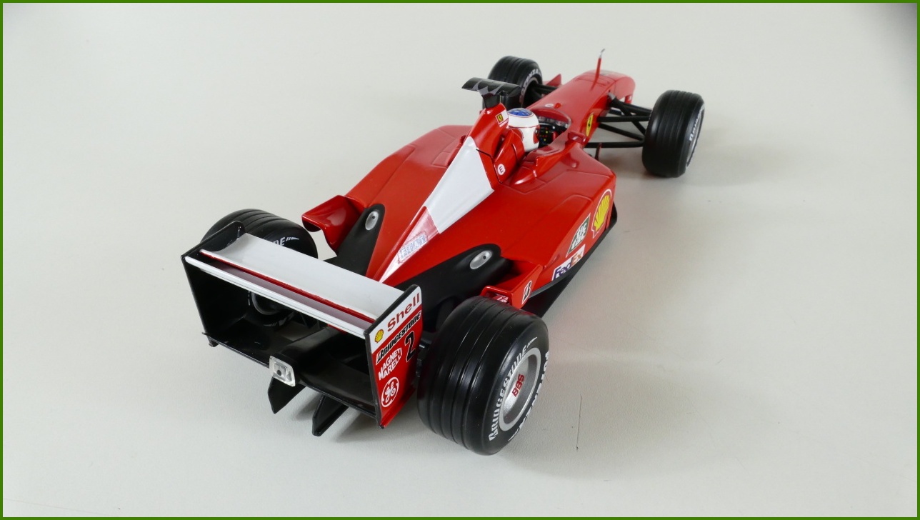 Model Formule Hot Wheels 1:18 - Ferrari F1 2001 - Rubens Barrichello 