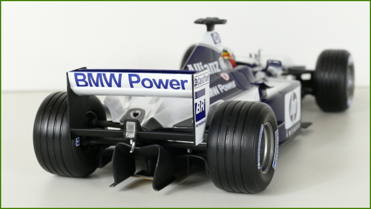 Model Formule Hot Wheels 1:18 - Williams F1 FW24 - Juan Pablo Montoya s Krabicí