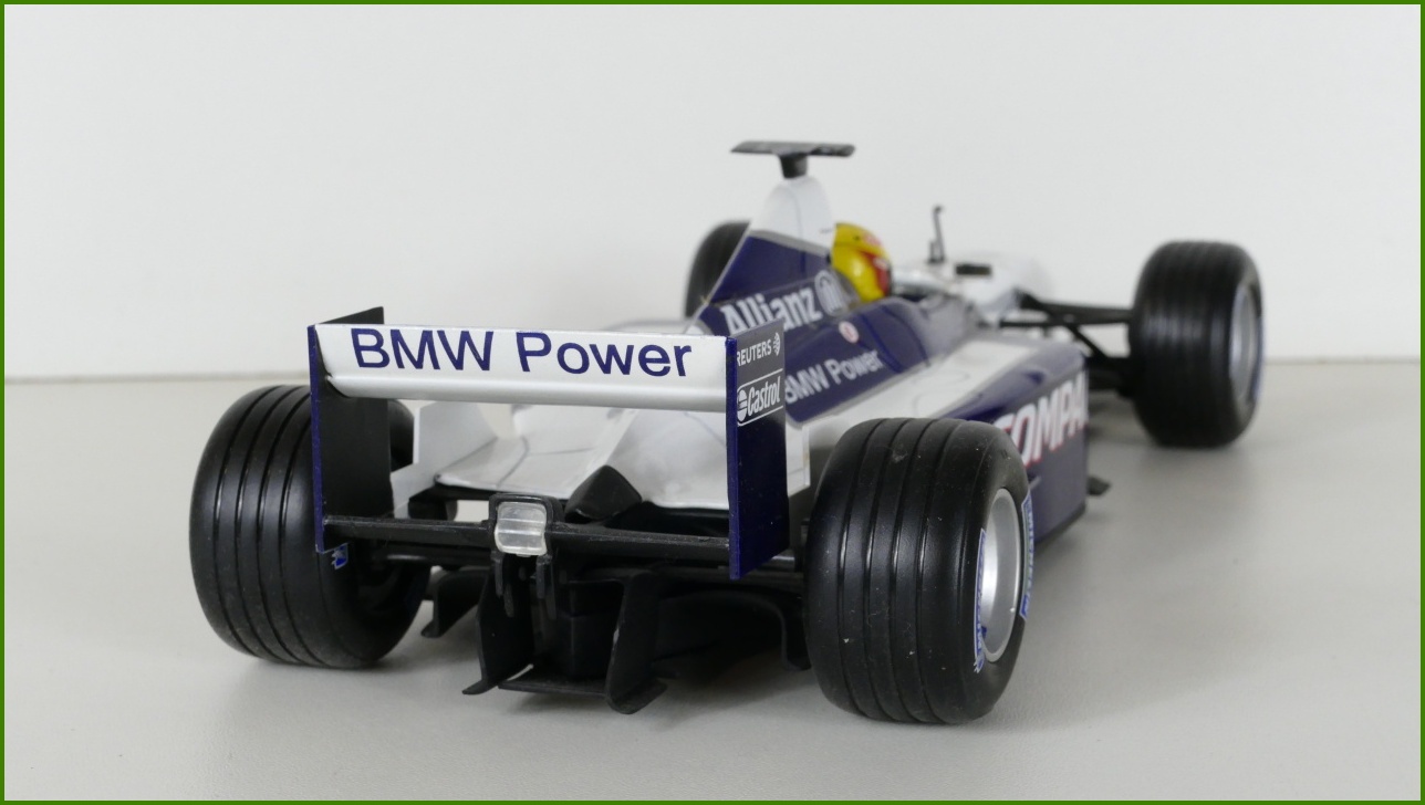 Model Formule Hot Wheels 1:18 - Williams F1 FW23 - Ralf Schumacher s Krabicí