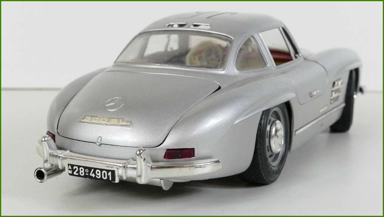 Kovový Model Bburago 1:18 - Mercedes 300 SL (1954)