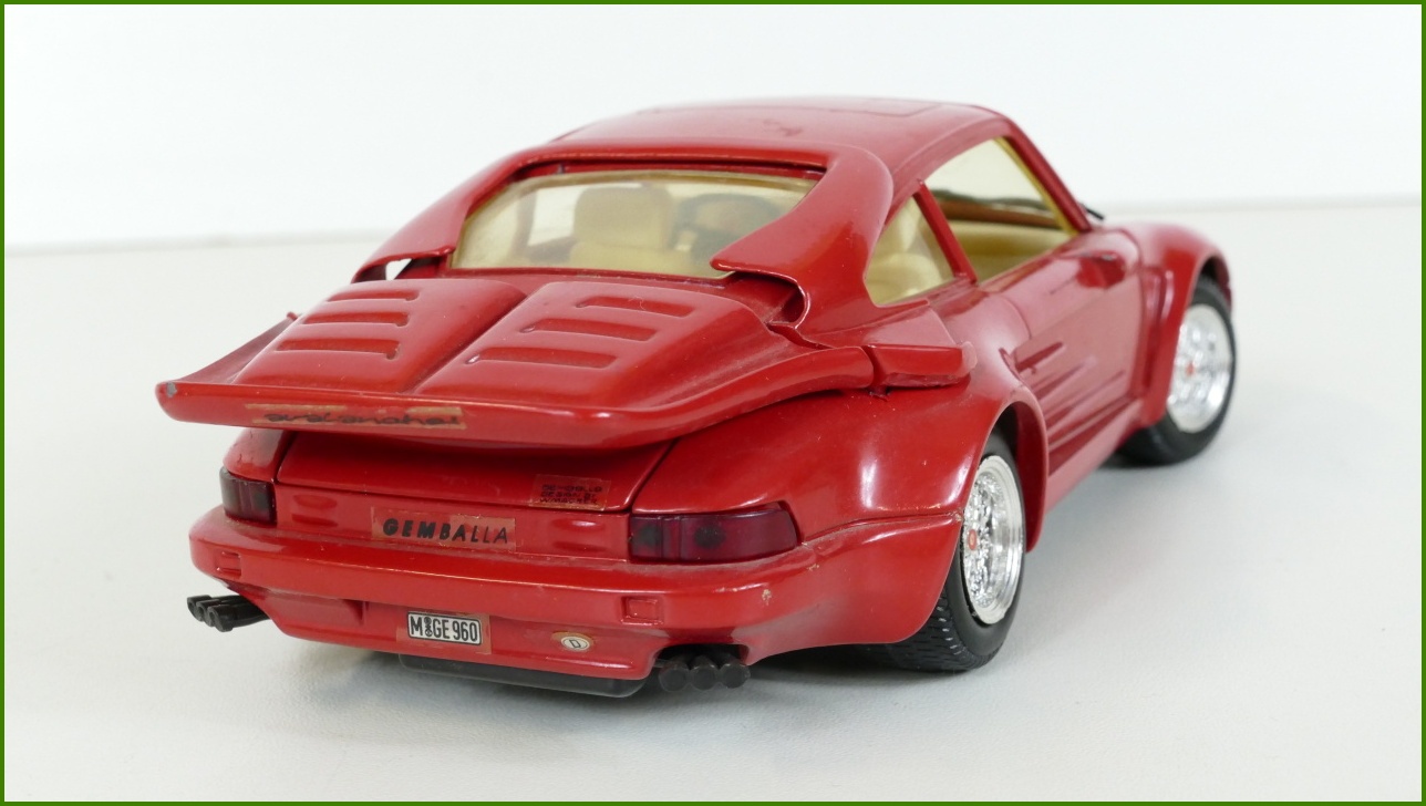 Model Auta Revell 1:24 - Gemballa Avalanche / Cyrrus