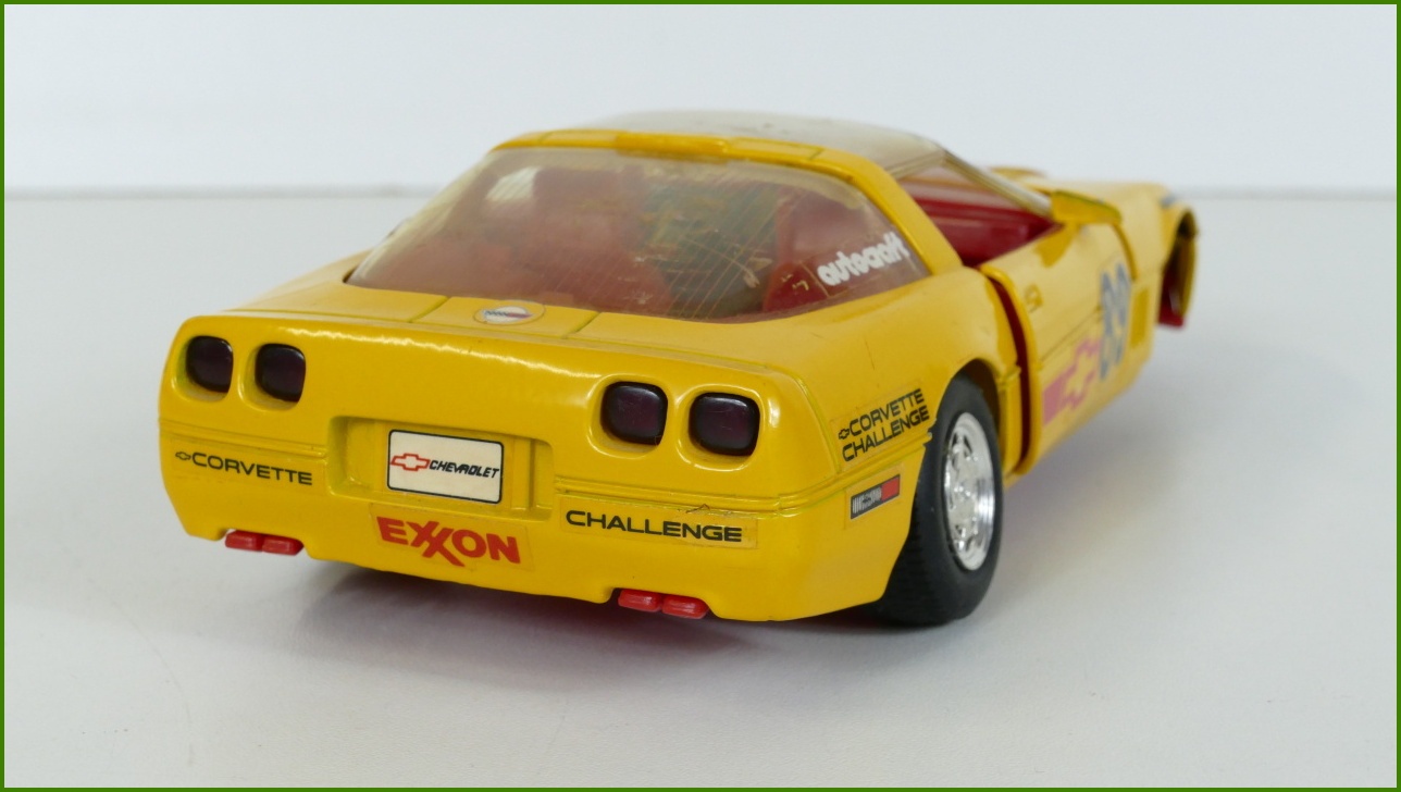 Model Auta Revell 1:24 - Cirvette ZR-1 - Viz Popis