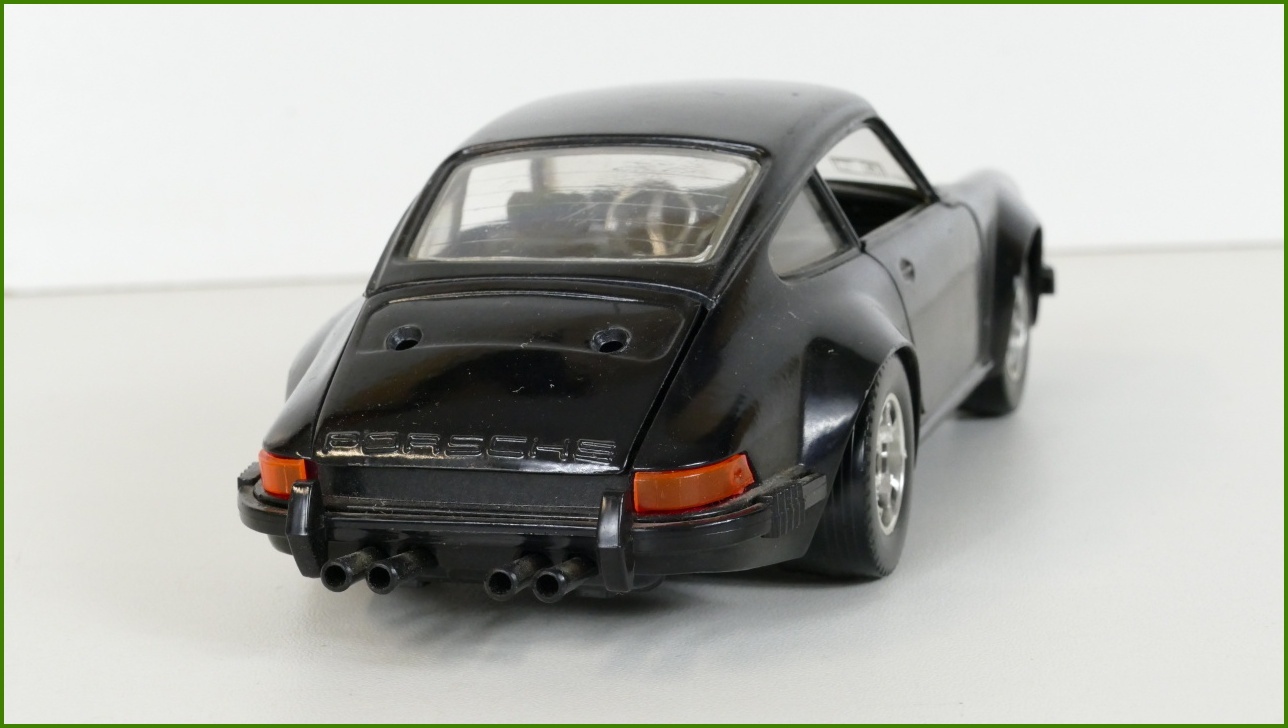 Model Auta Bburago 1:24 - Porsche 911 - Viz Popis