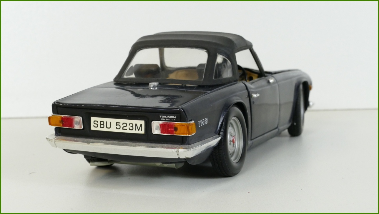 Model Auta ERTL 1:18 Triumph TR6 (1974) - Viz Popis