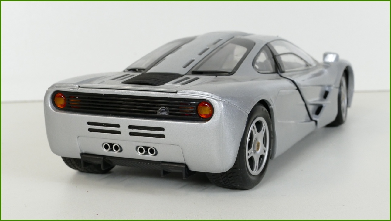 Model Auta Maisto 1:18 McLaren F1 (1993)