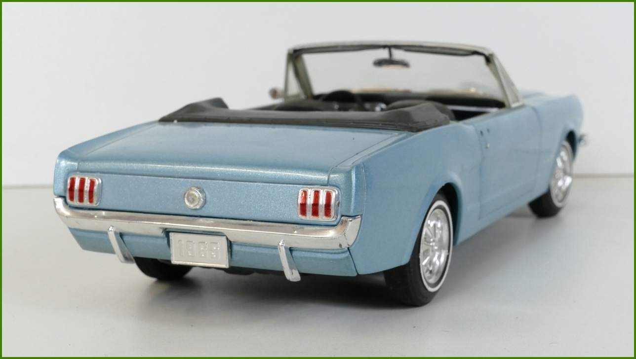 Model Auta Revell 1:18 - Ford Mustang (1965) - Viz Popis