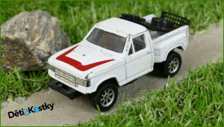 Kovový Model Autíčko Maisto Off-Road Pickup - chybí část předního rámu