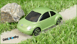 Kovový Model Autíčko Maisto Volkswagen New Beetle