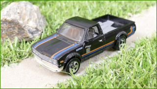 Model Autíčka Hot Wheels Datsun 620