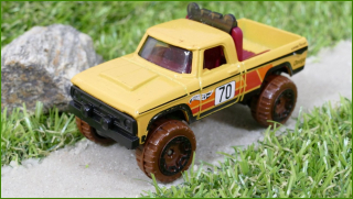 Model Autíčka Hot Wheels ´70 Dodge Power Wagon