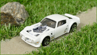 Angličák - Hot Wheels 1970 Pontiac Firebird