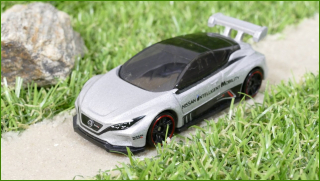 Angličák - Autíčko Hot Wheels Nissan Leaf Nismo RC_02