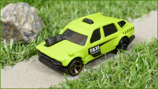 Hot Wheels Angličák Time Attaxi