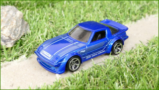 Model Autíčka Hot Wheels Mazda RX-7