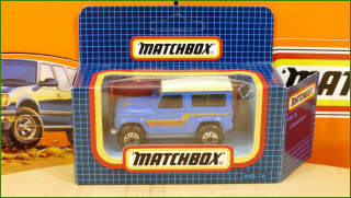 Matchbox Model MB-16 - Land Rover 90 - zabarvená střecha z jedné strany