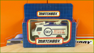 Anglilčák Matchbox Autíčko MB-73 - TV News Truck - Prasklinka Plastové Krabičky