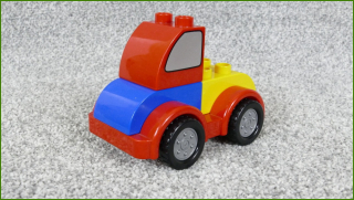 Lego Duplo autíčko z kostek