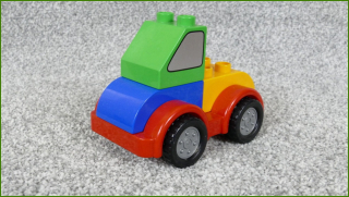 Lego Duplo autíčko z kostek