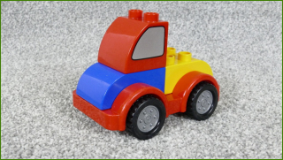 Lego Duplo autíčko z kostek