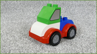 Lego Duplo autíčko z kostek