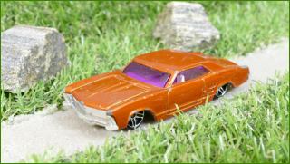 Model Autíčka Hot Wheels ´64 Riviera