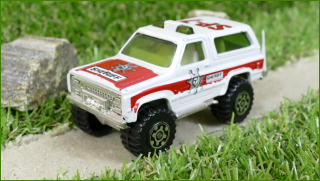 Autíčko Matchbox 4x4 Chevy Blazer - bez antény