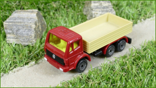 Siku Autíčko 0828 Mercedes Truck