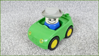 Lego Duplo autíčko s figurkou