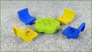 Lego Duplo stůl se židličkami