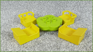 Lego Duplo stůl se židličkami
